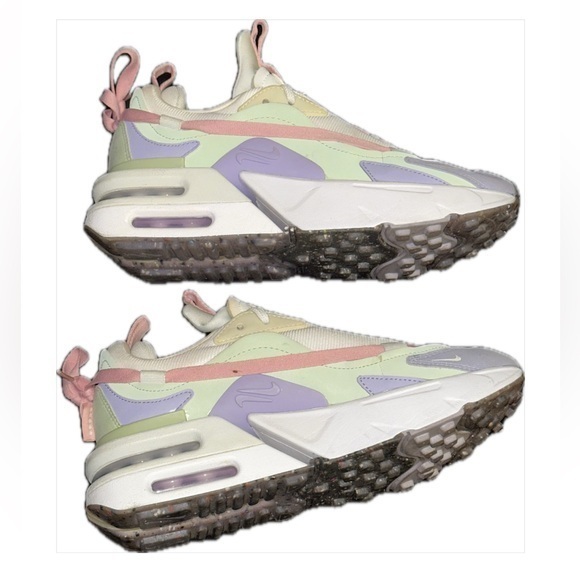 Nike Shoes - Nike Woman’s Air Max Furyosa size 8 PreLoved